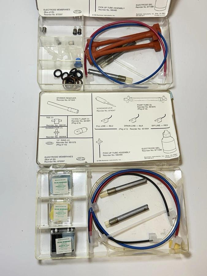 Used Beckman Glucose Analyzer 2 Model 6517 with accessories (Maintenance Kit)