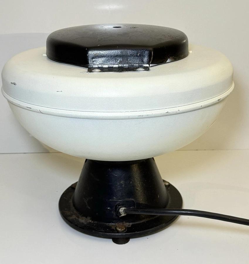 Used IEC International Equipment Co. Clinical Centrifuge with Rotor #221