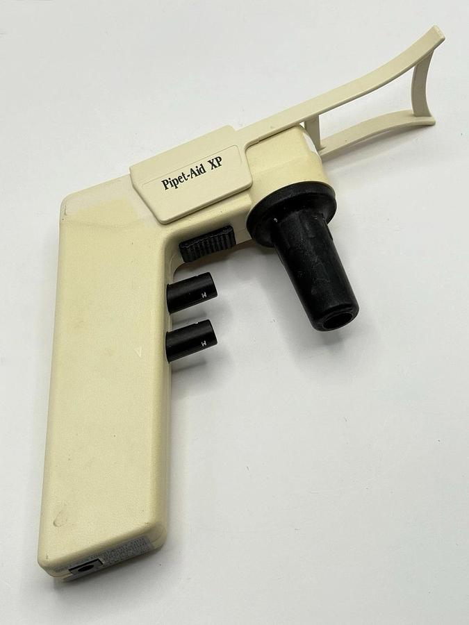 Used Drummond Scientific Co. Pipet Aid XP Serological Pipette Controller
