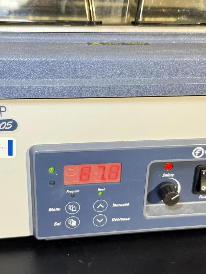 Used Fisher Scientific ISOTEMP 205 Digital Water Bath # 15-462-5 with lid