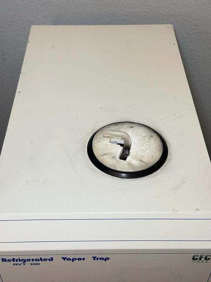 Used Savant Speedvac RVT-100 120V Refrigerated Vapor Trap with Glassware