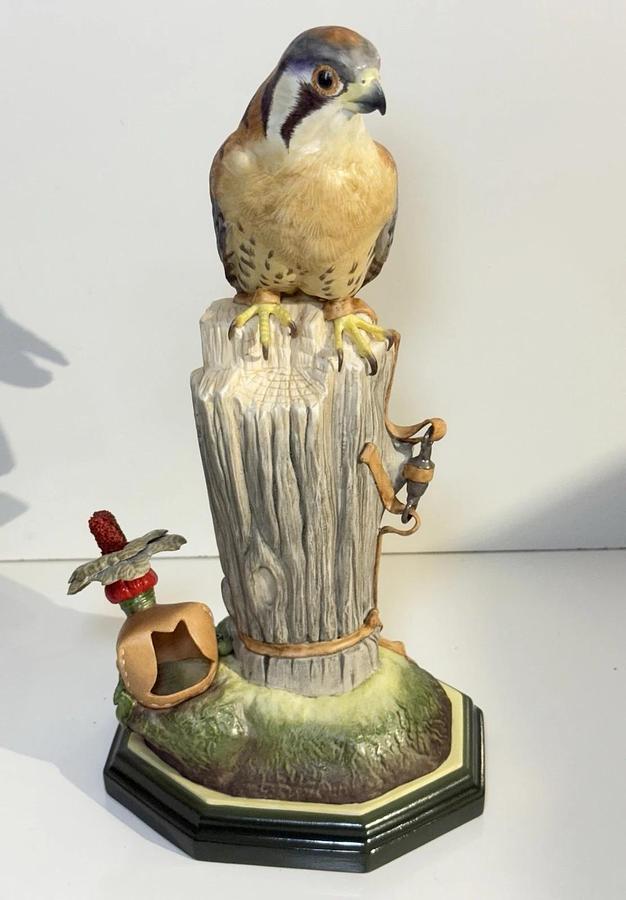 Used Boehm Limited Edition Porcelain Figurines - Pair of Kestrels Falco sparverius