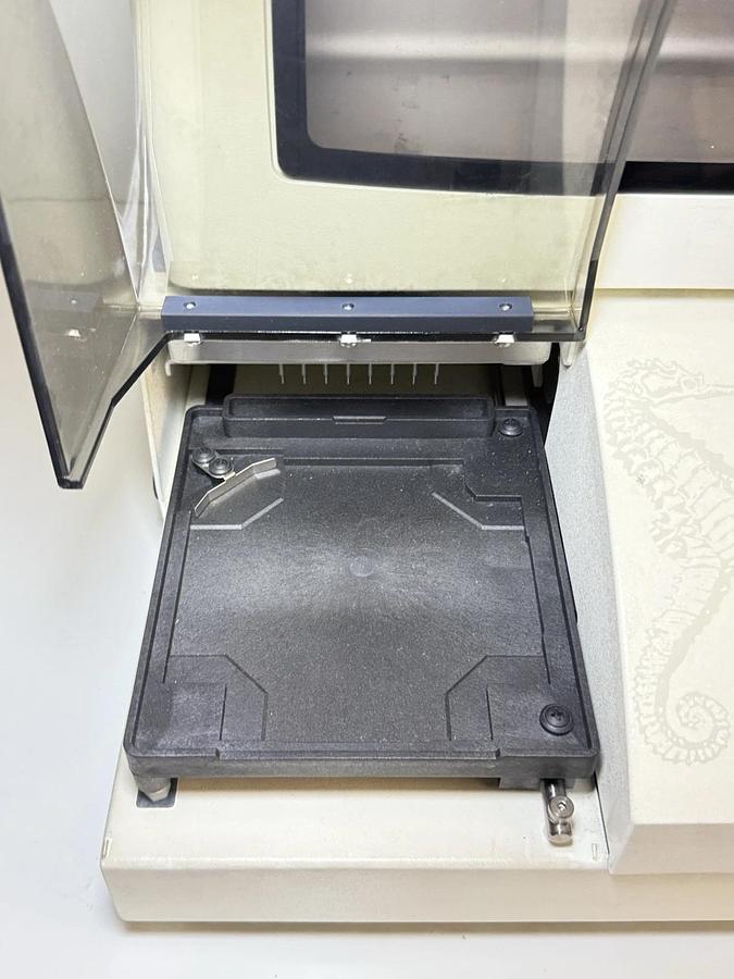 Used Seahorse Bioscience XF Prep Station Extracellular Flux Analyzer 101200-101