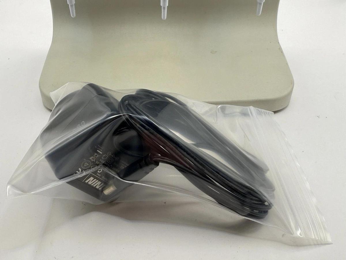 Used Rainin EDP3 Plus Pipettes 1-10 uL with Charging Stand E3 Rapid Charge USA