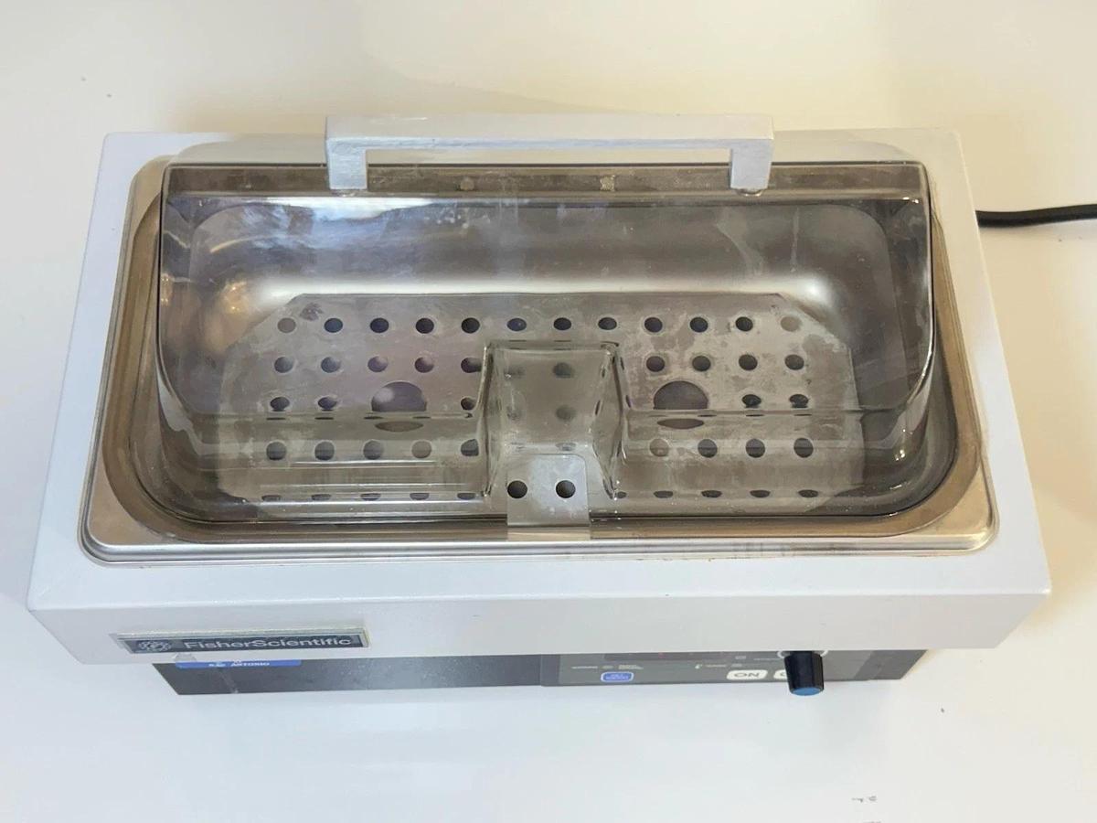 Used Fisher Scientific 2LS-M Isotemp Heating Water Bath
