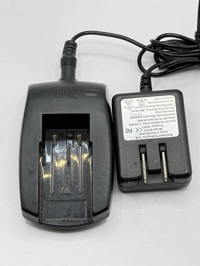 Used Nikon Coolpix 950 E950 Digital Camera with Case