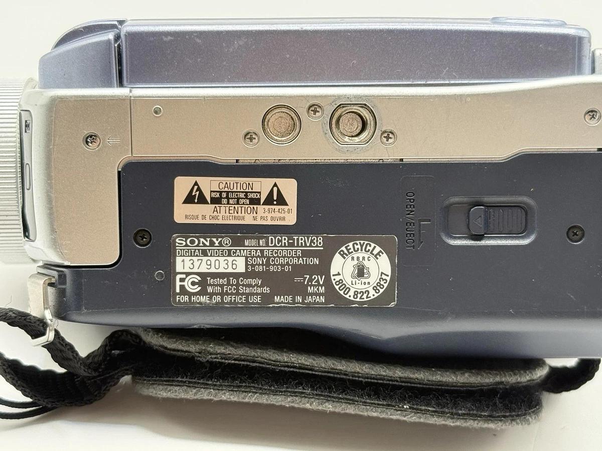 Used Sony DCR-TRV38 HandyCam Camcorder Digital Video Camera Recorder
