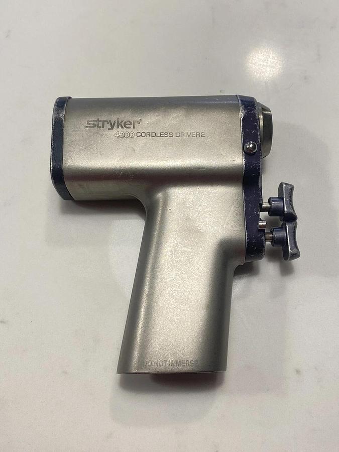 Used Stryker 4200 Cordless Driver 2 Handpiece