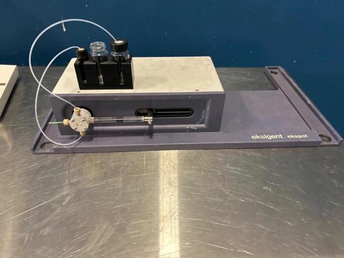 Used Eksigent Technologies - CTC ANALYTICS HTC PAL AUTOSAMPLER