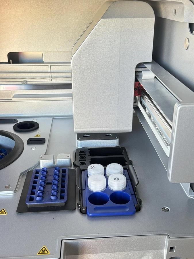 Used QIAGEN QIAcube Automated Nucleic Acid Purification and Extraction System