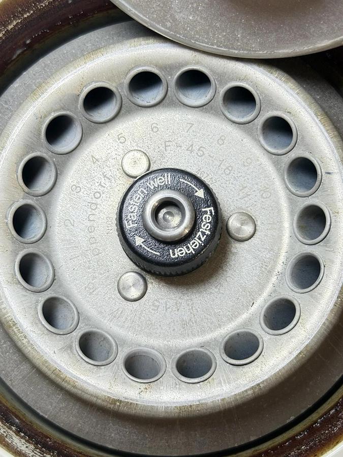 Used Eppendorf 5415C Benchtop Centrifuge with F-45-18-11 Fixed Angle Rotor