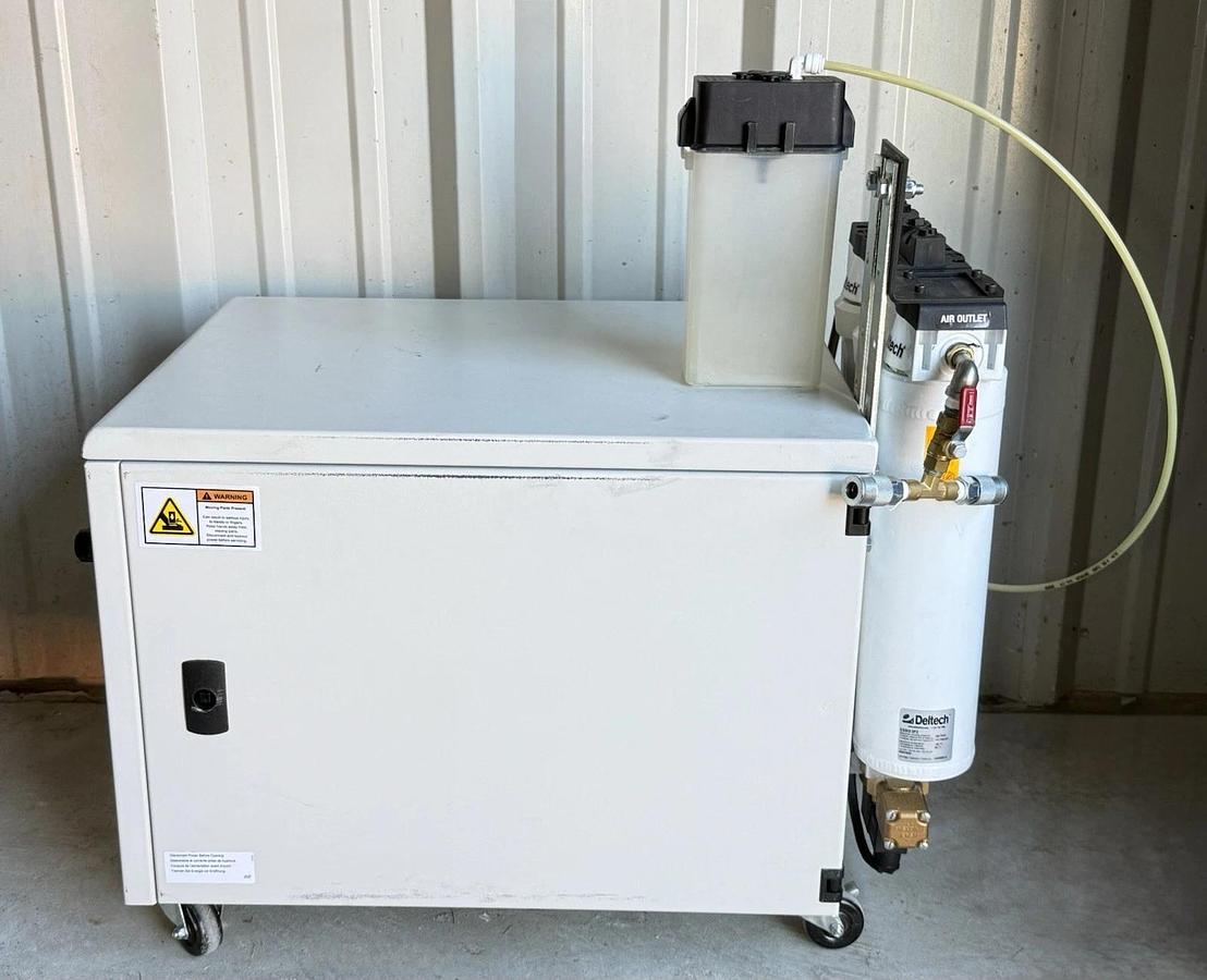 Used Jun-Air OF302-4M Oil-Free Air Compressor 4 Liter (1609060)