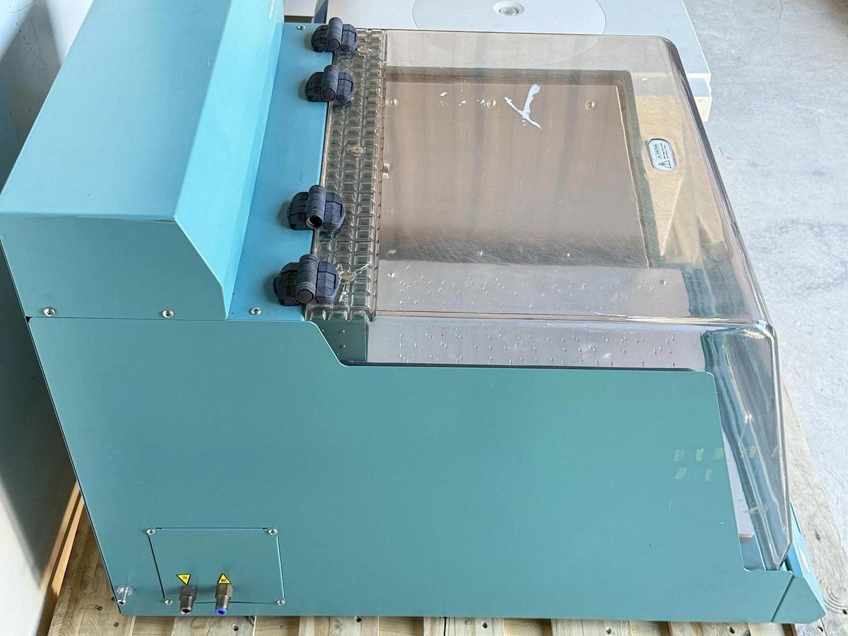 Used Jeio Tech Lab Companion SI-600 Laboratory Incubator Shaker