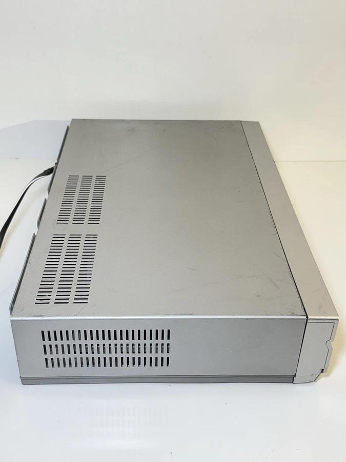 Used Sony SLV-D550P DVD Player / Video Cassette Recorder