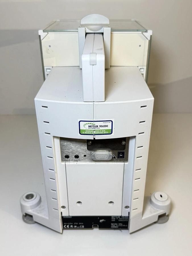Used Mettler Toledo XS105DU DualRange Digital Analytical Balance Scale Laboratory