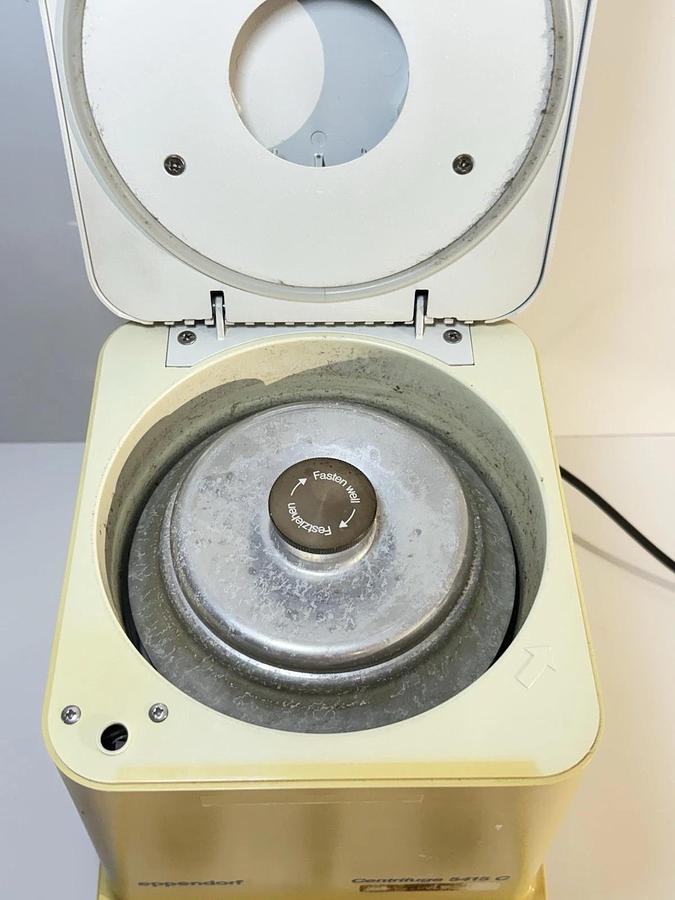 Used Eppendorf Centrifuge 5415 C Microcentrifuge W/Rotor 5402 5415