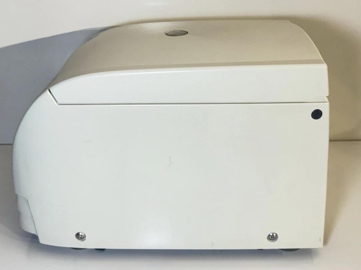 Used Thermo Scientific AccuSpin Micro 17 Centrifuge 75002461 & 24 Position Rotor