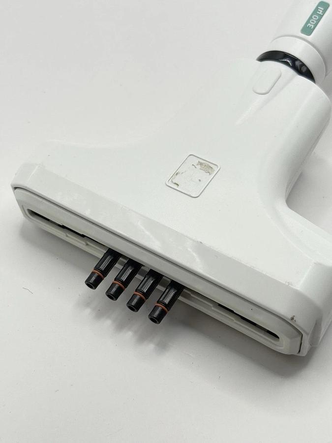 Used Integra VIAFLO 4-Channel Electronic Pipette Pipet 300uL