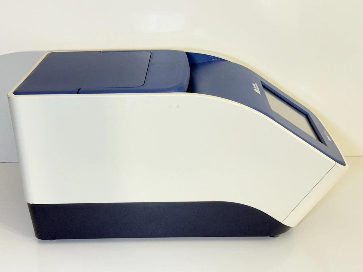 Used Applied Biosystems Veriti 96-well Thermal Cycler PCR Model: 9902 (P/N: 4375786)