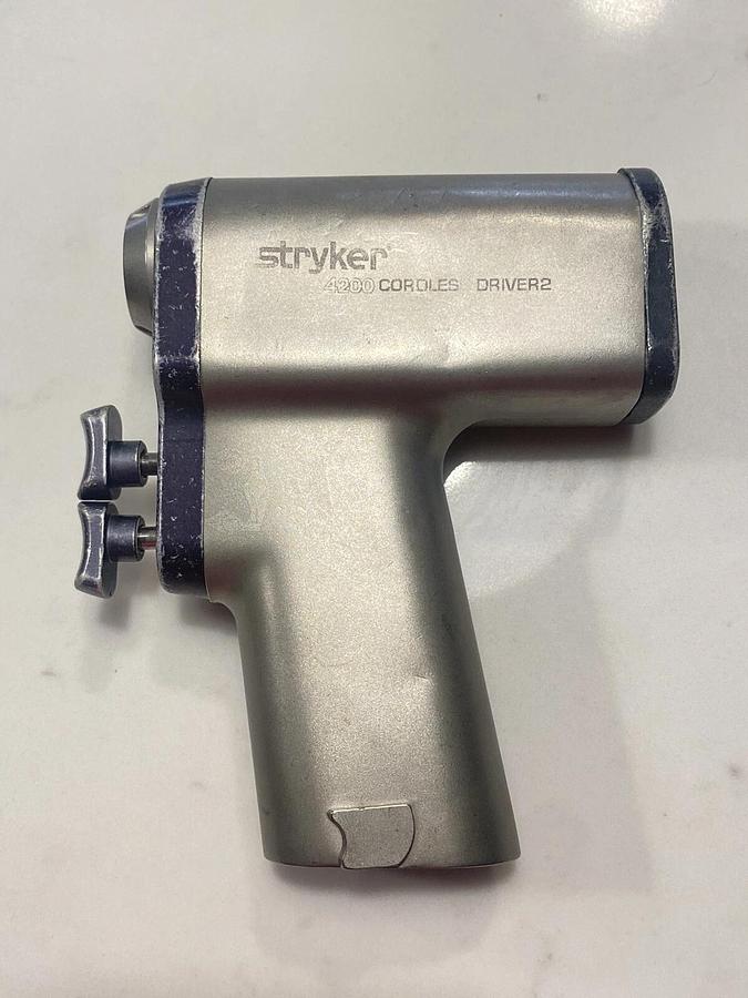 Used Stryker 4200 Cordless Driver 2 Handpiece