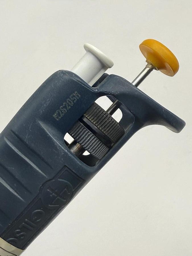 Used Gilson Pipetman Classic 10/100 Adjustable Single-Channel Pipette Pipet
