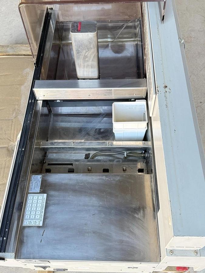 Used Sakura DRS-601 Diversified Stainer