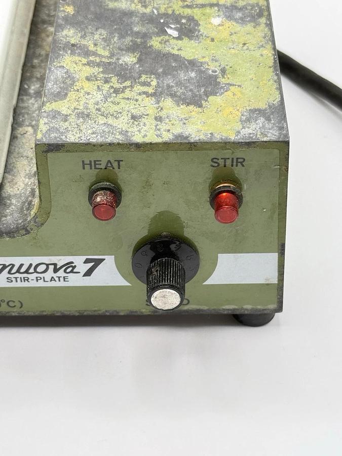 Used Thermolyne Nuova 7 Stirrer Stir Plate Model SP-18425