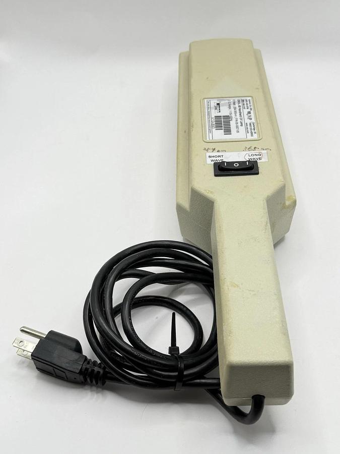 Used UVP UVGL-58 Handheld UV Lamp Multi Wavelength UV-254/365nm (95-0007-05)