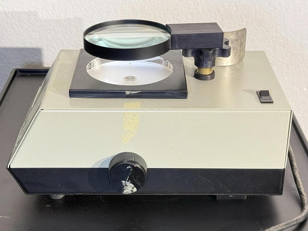 Used Fisher Scientific ACCU-LITE Illuminated Magnifying Colony Counter 133-8001