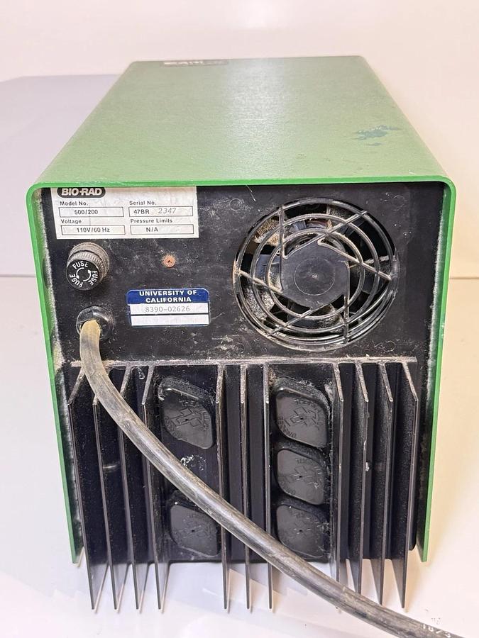 Used Bio-Rad Bio Rad 500/200 Power Supply for Electrophoresis & Blotting