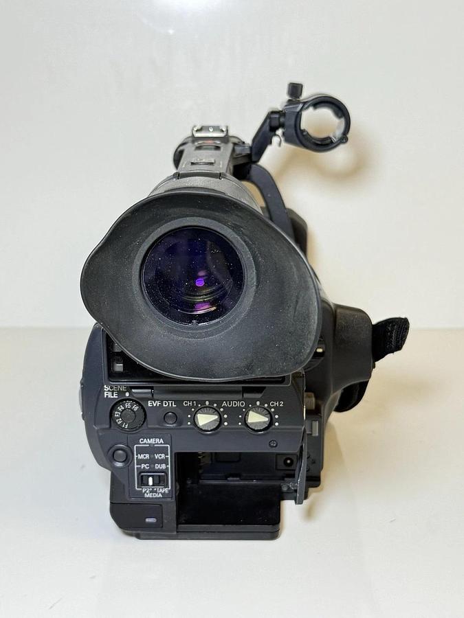 Used Panasonic AG-HVX200P DVCPRO HD P2 Camcorder Video Camera with Case & Accessories