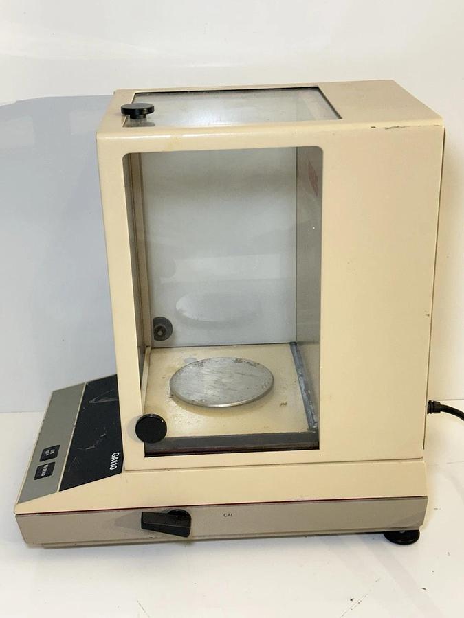 Used Ohaus GA 110 GA110 Laboratory Lab Digital Scale