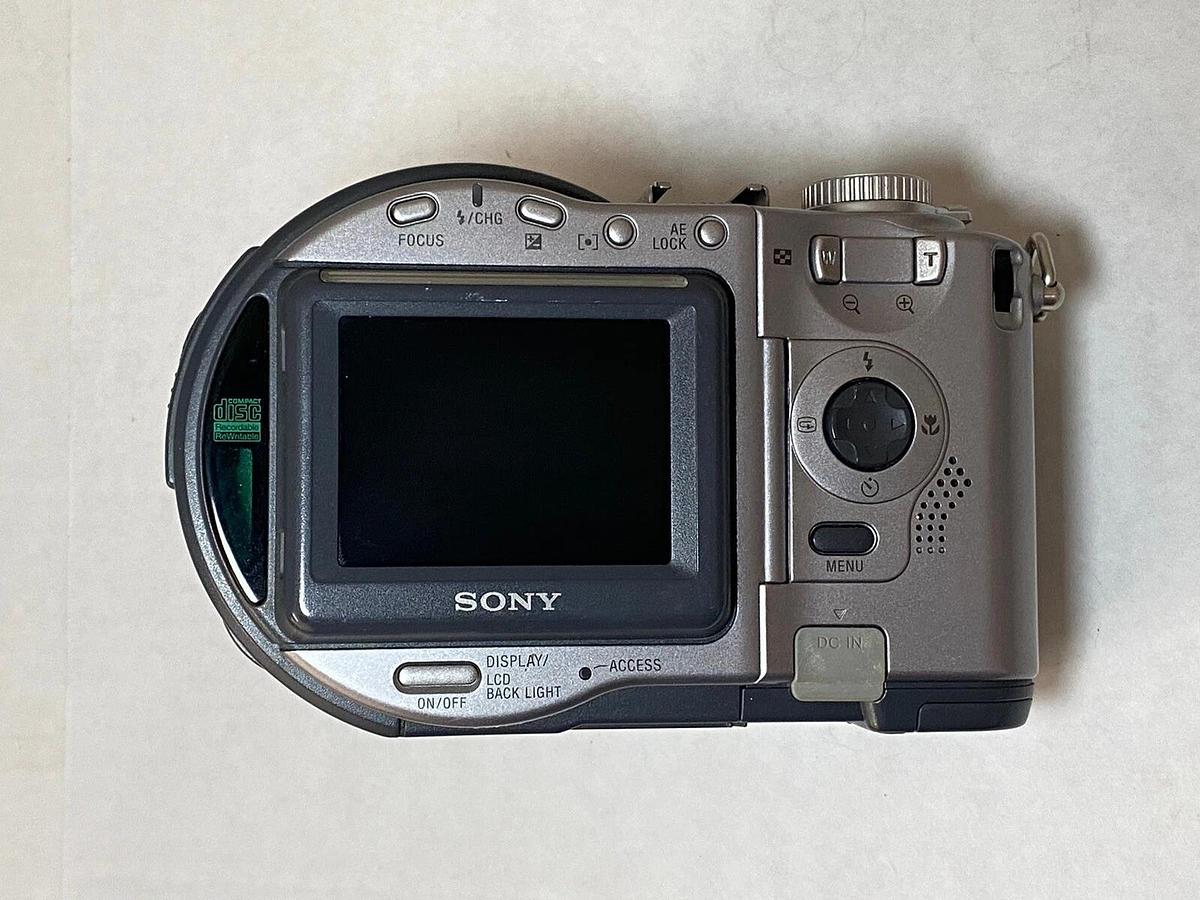 Used Sony Mavica MVC-CD300 Digital Camera With Battery 27242624221