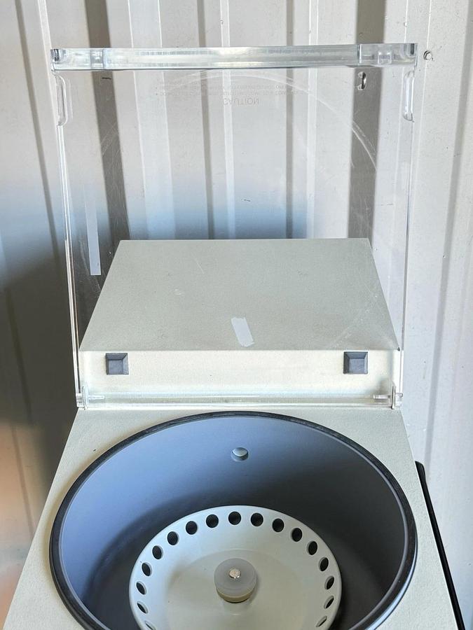 Used Savant DNA Speed Vac DNA110 Vacuum Concentrator System