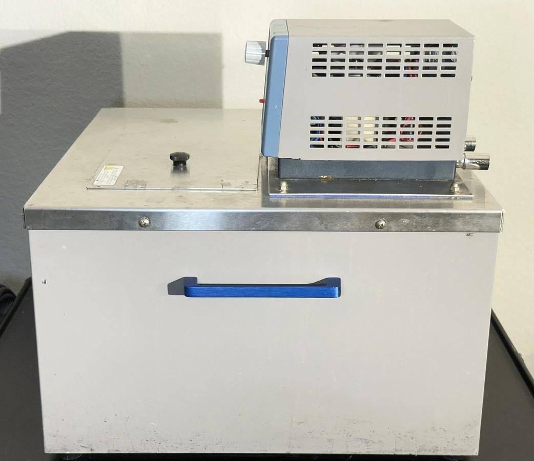 Used VWR Refrigerated Heated Circulating Bath Model: 1140S