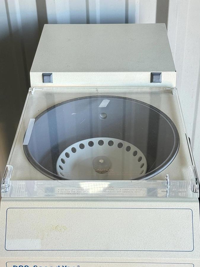 Used Savant DNA Speed Vac DNA110 Vacuum Concentrator System