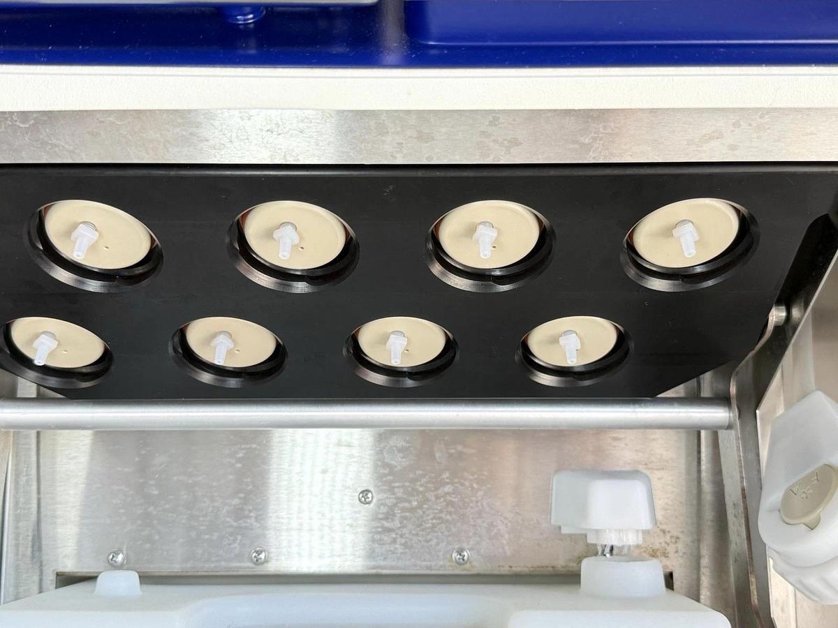 Used Life Technologies Ion Torrent Proton Semiconductor Sequencer INS1005663