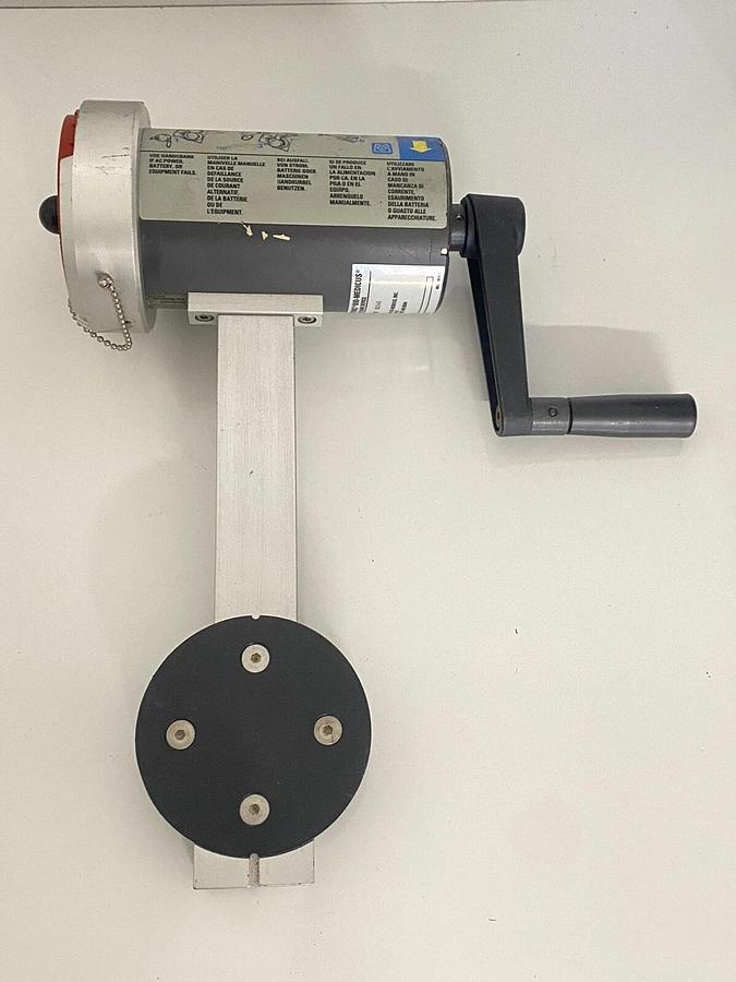 Used Medtronic Model 150 Bio-Medicus Handcrank Device