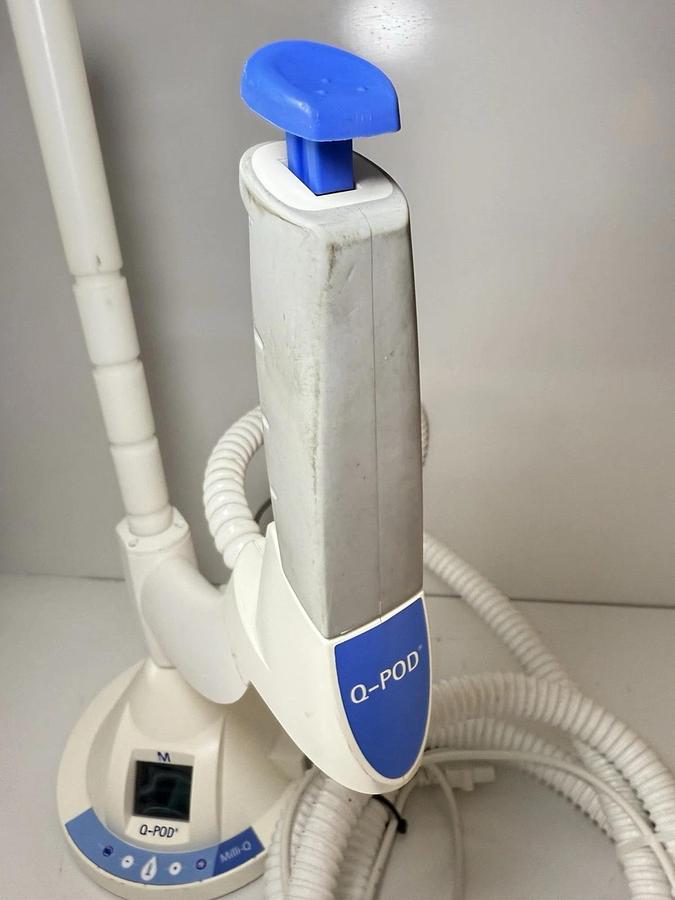 Used Millipore Milli-Q Advantage A10 Water Purification System w/ Q-Pod