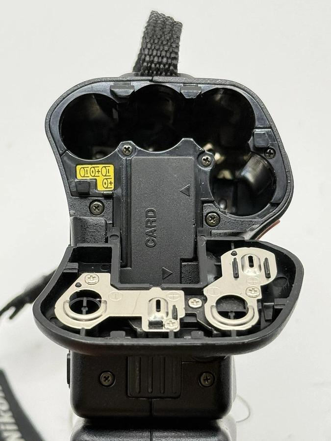 Used Nikon Coolpix 950 E950 Digital Camera with Case