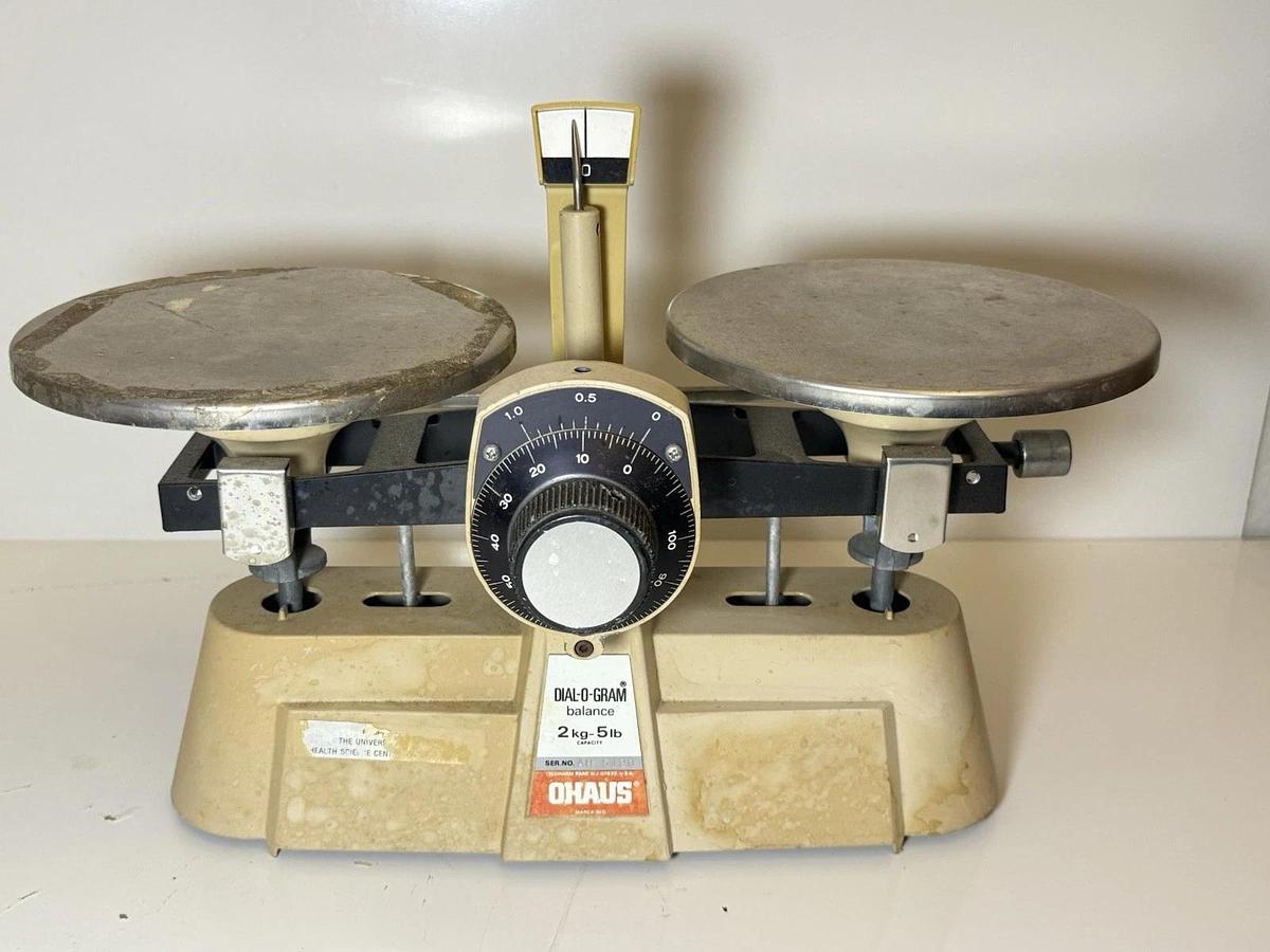 Used Ohaus Vintage Dial-O-Gram Balance Mechanical Beam Scale (2Kg - 5lb capacity)