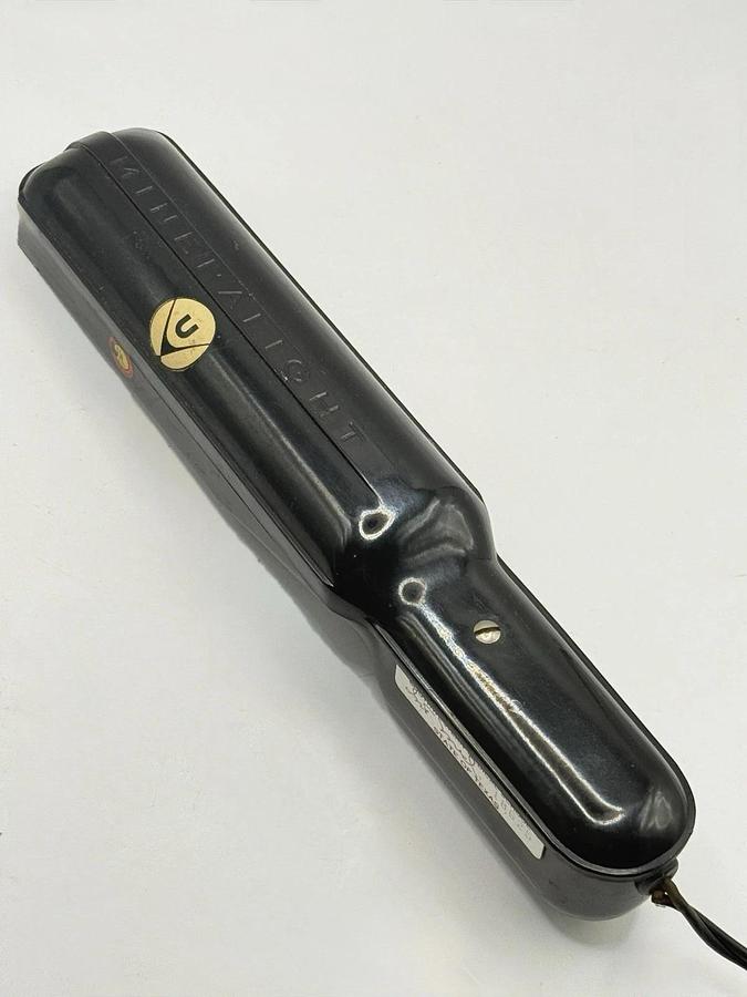 Used Vintage - MINERALIGHT Long Wave UV Light Lamp SL-3660