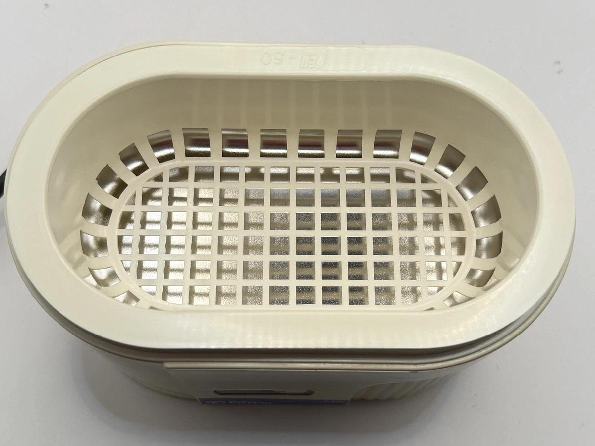 Used Fisher Scientific FS6 Ultrasonic Cleaner B200