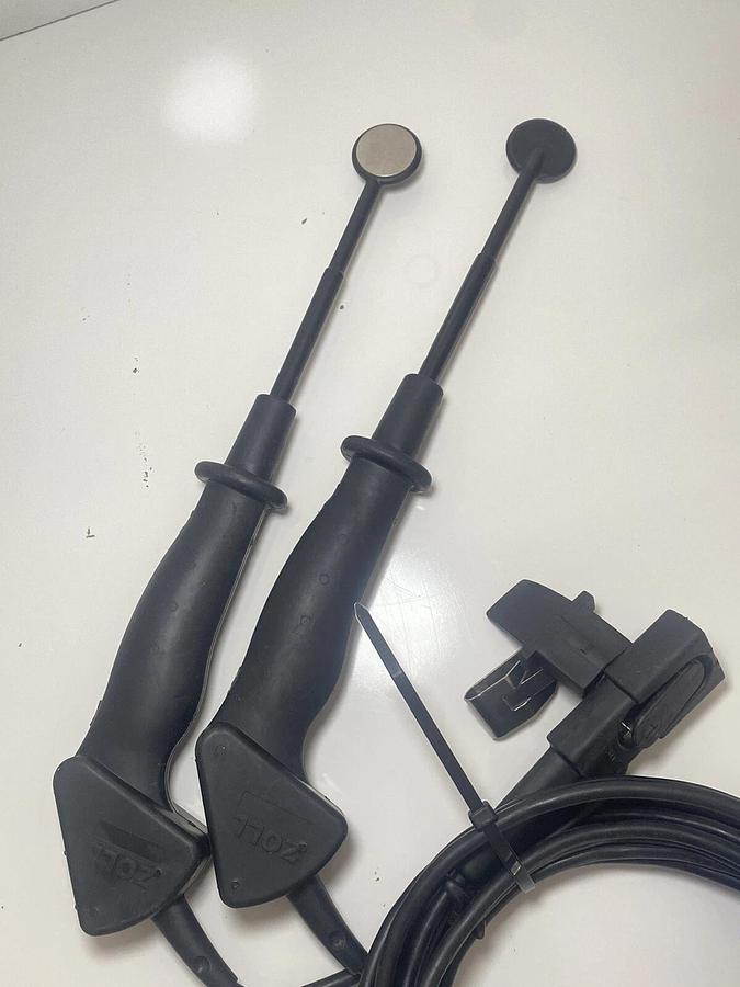 Used Zoll Autoclavable Internal Handles Paddles Neonatal 1”