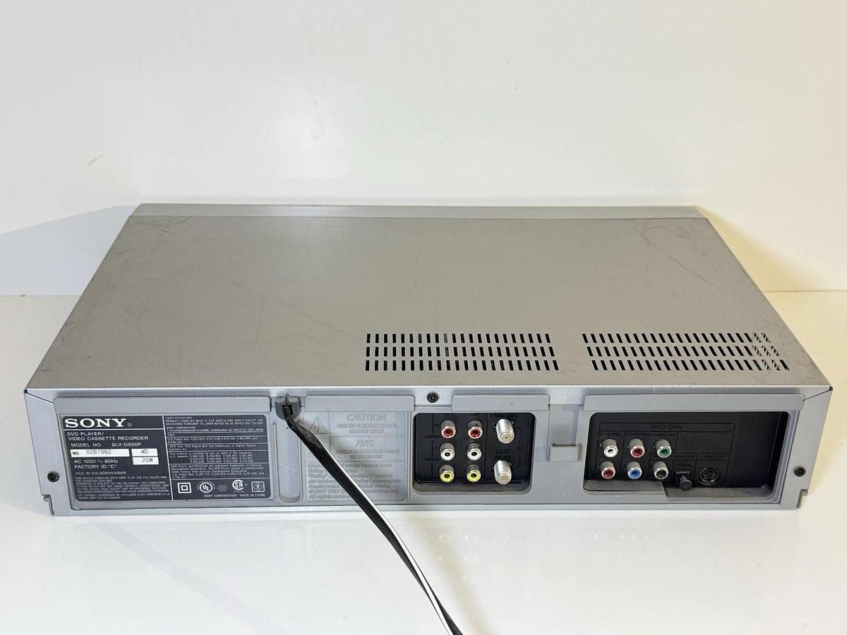 Used Sony SLV-D550P DVD Player / Video Cassette Recorder