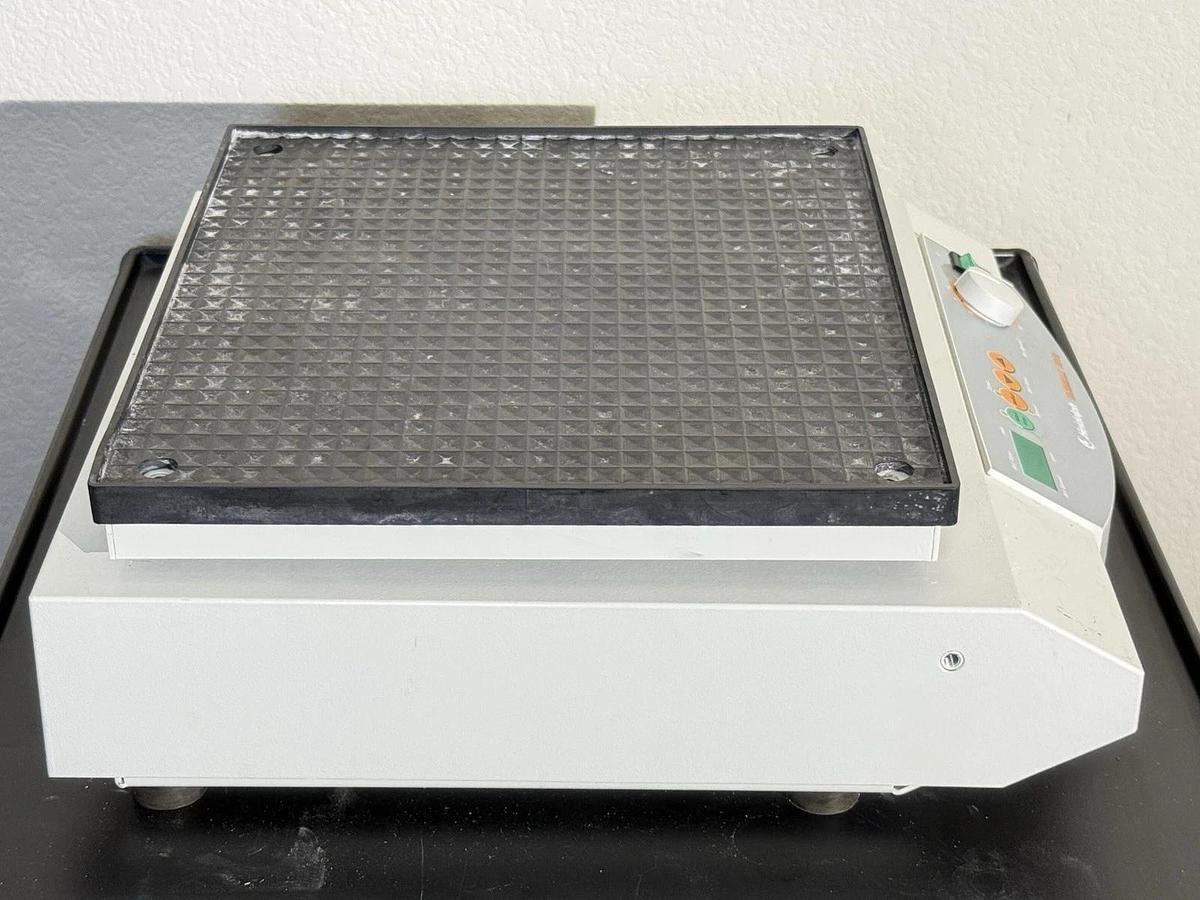 Used Heidolph UNIMAX 1010 DT Digital Platform Shaker Mixer 543-12310-04-4