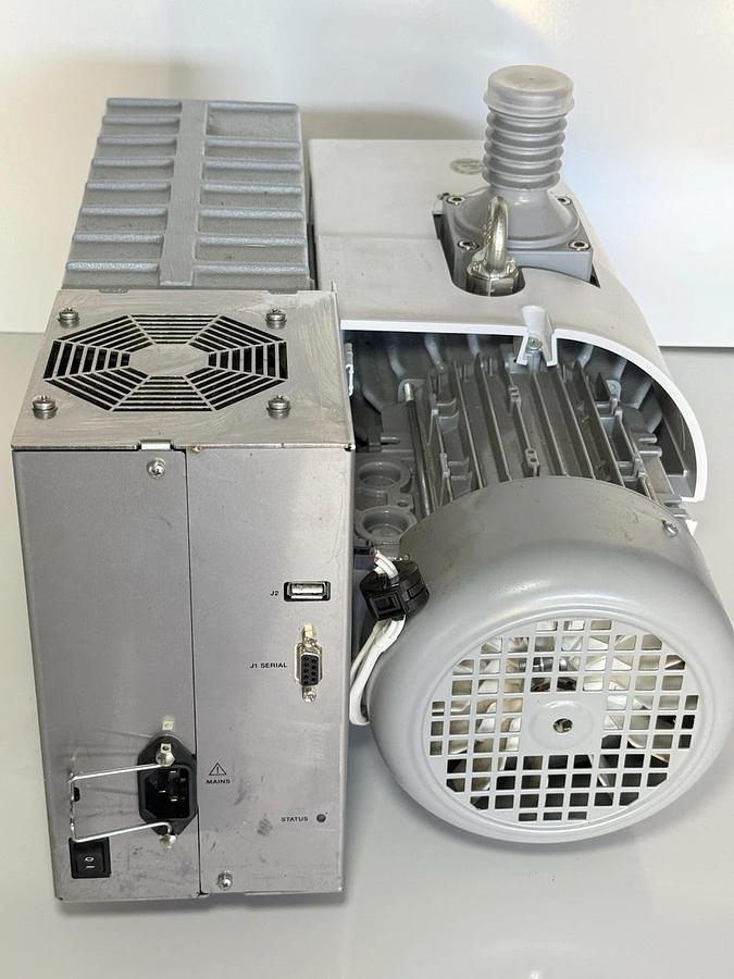 Used Agilent Technologies MS40-S Rotary Vane Pump X3705-64000