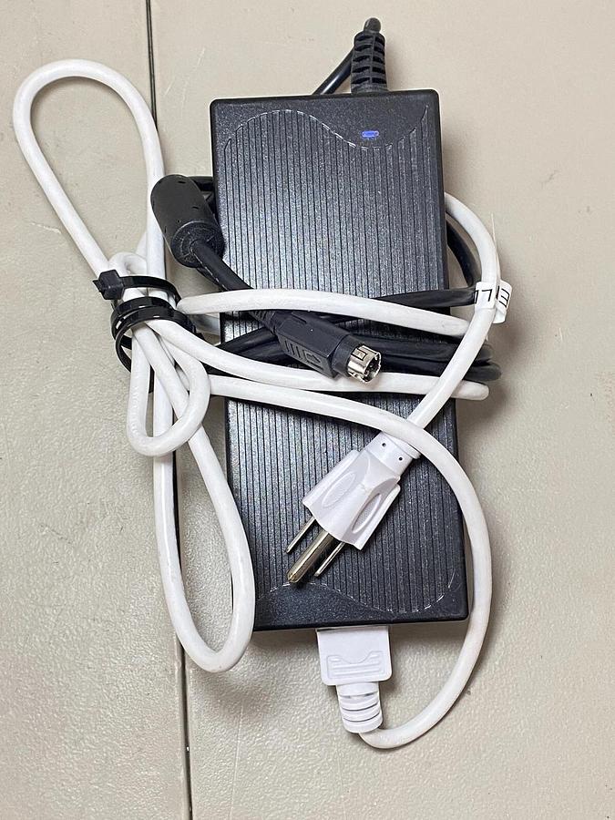 Used Millipore Milli-Q AFS Essential 10E Water Purification System – Clean