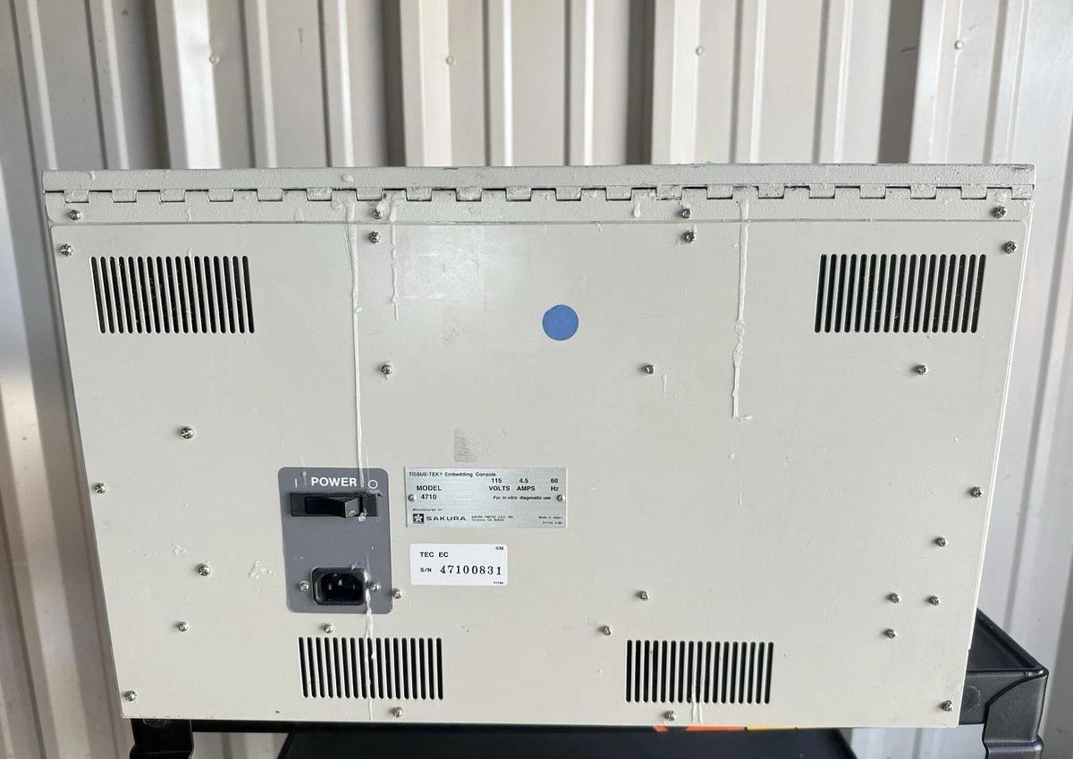 Used Sakura Tissue-Tek 4 Embedding Console 4710 and Cryo Console 4709