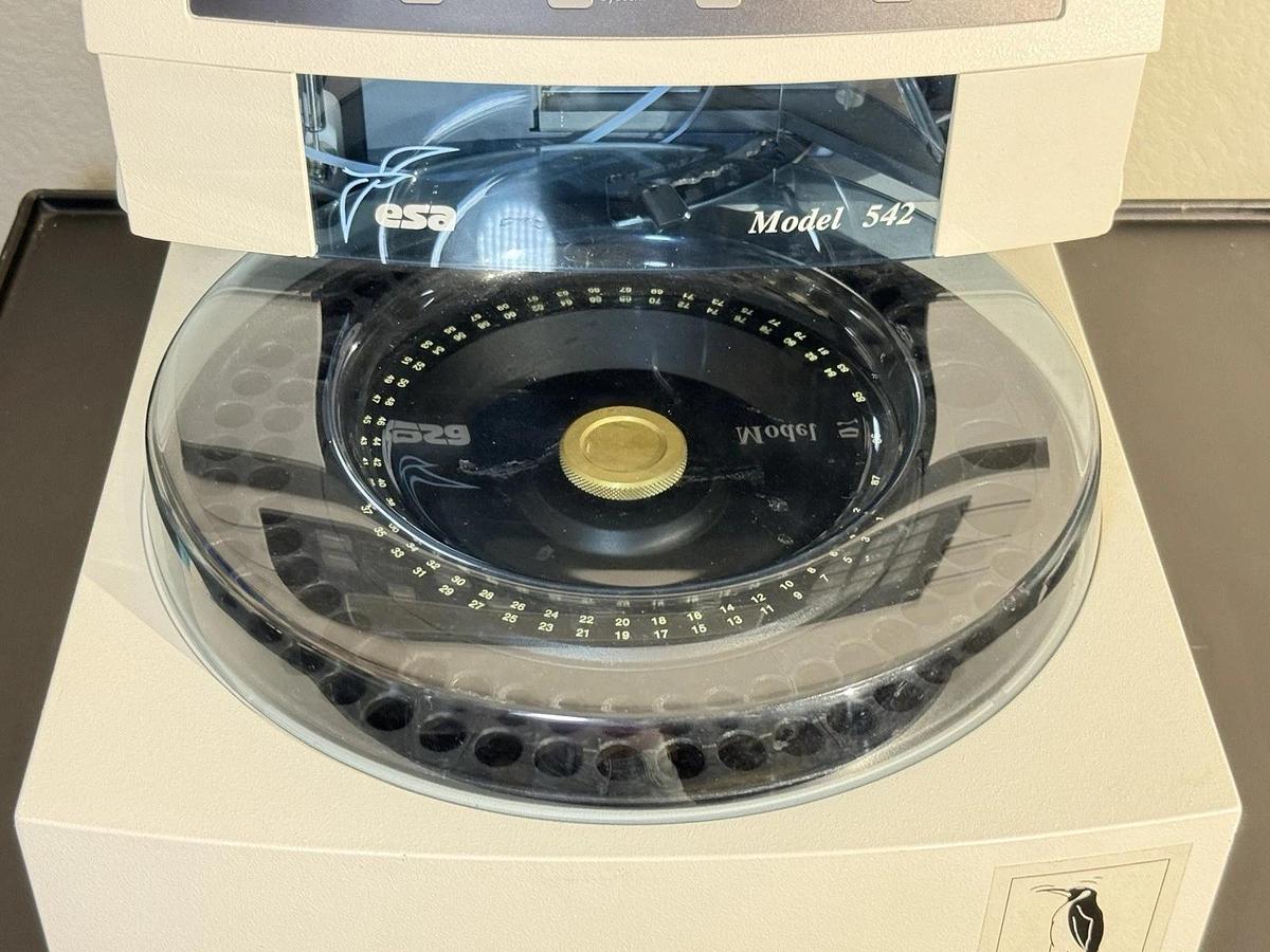Used ESA Model 542 HPLC Autosampler Fraction Collector
